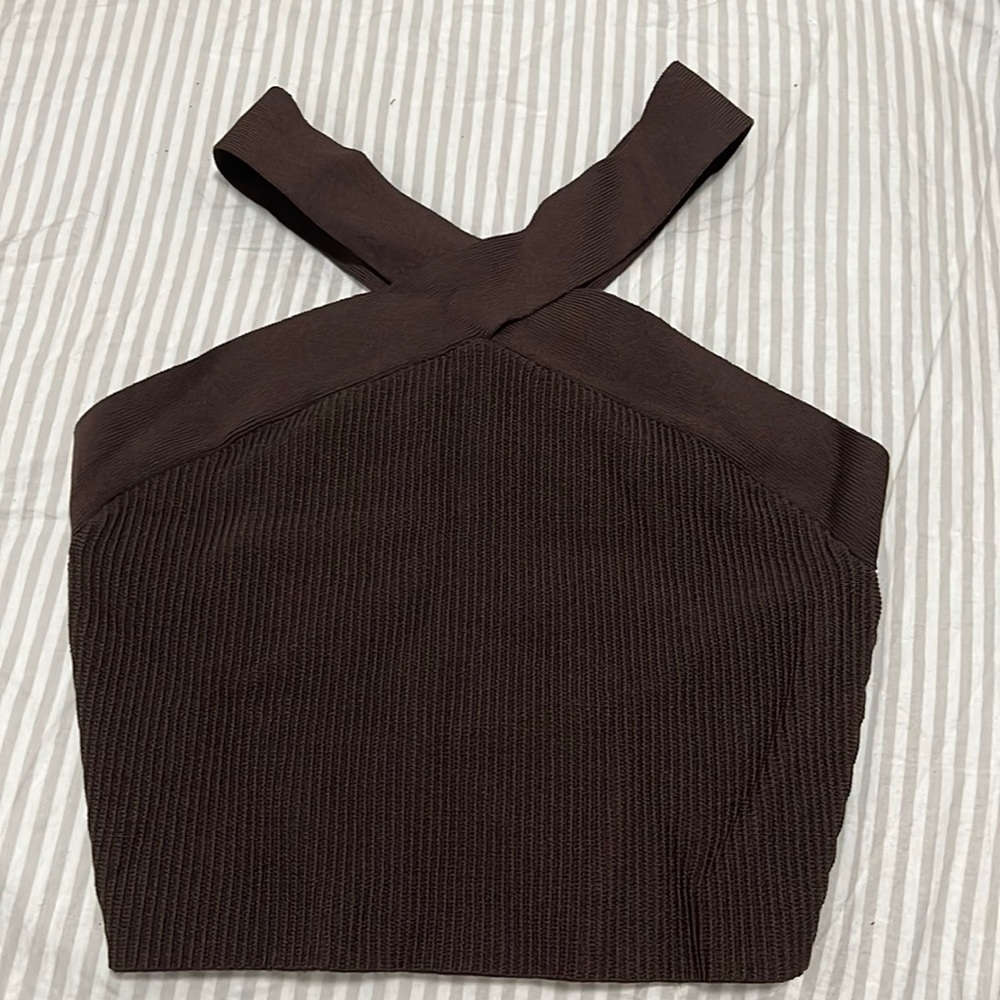 Aritzia Babaton sculpt knit criss cross cropped tank